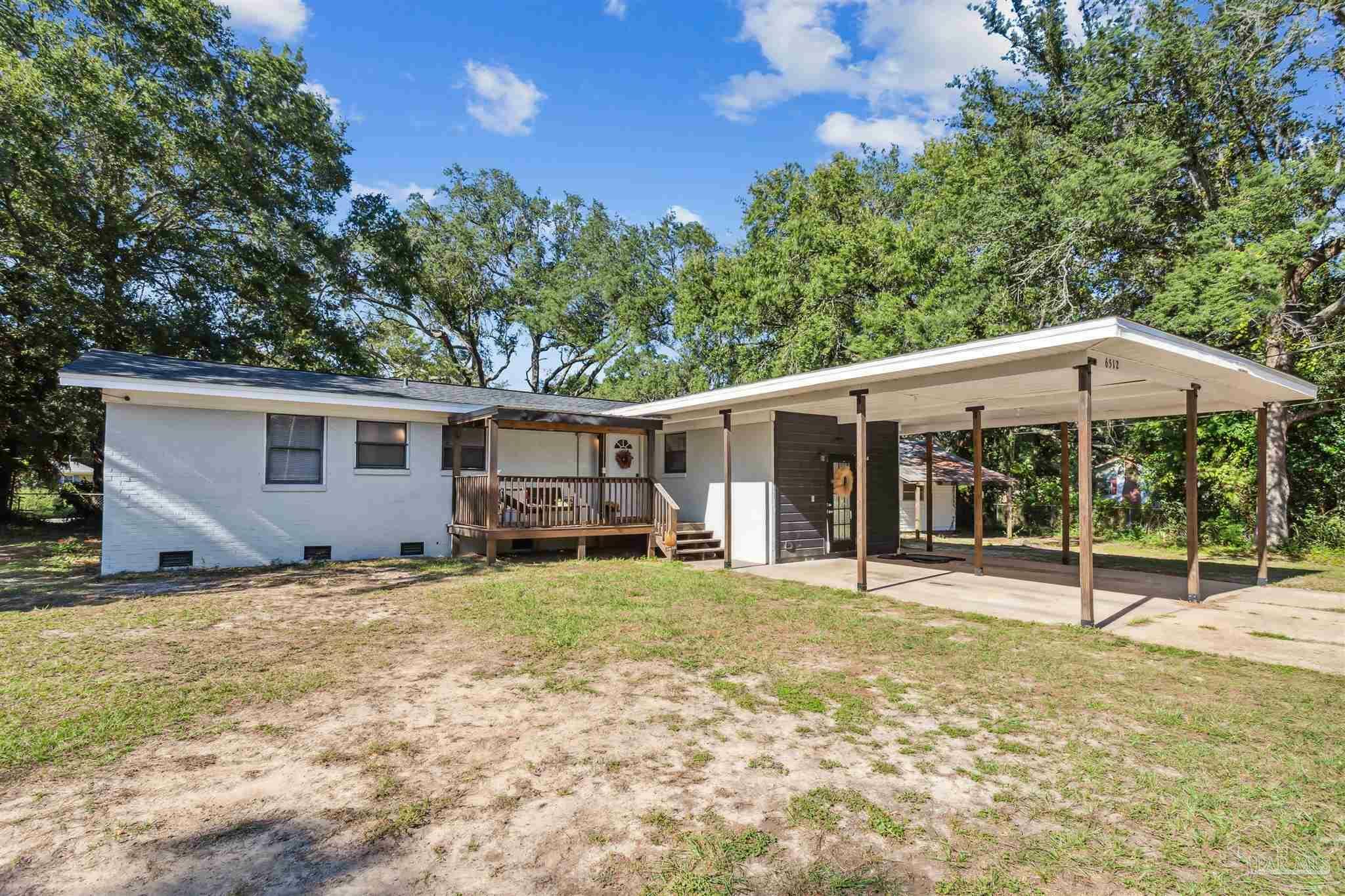 Property Photo:  6512 Hamilton Bridge Rd  FL 32570 