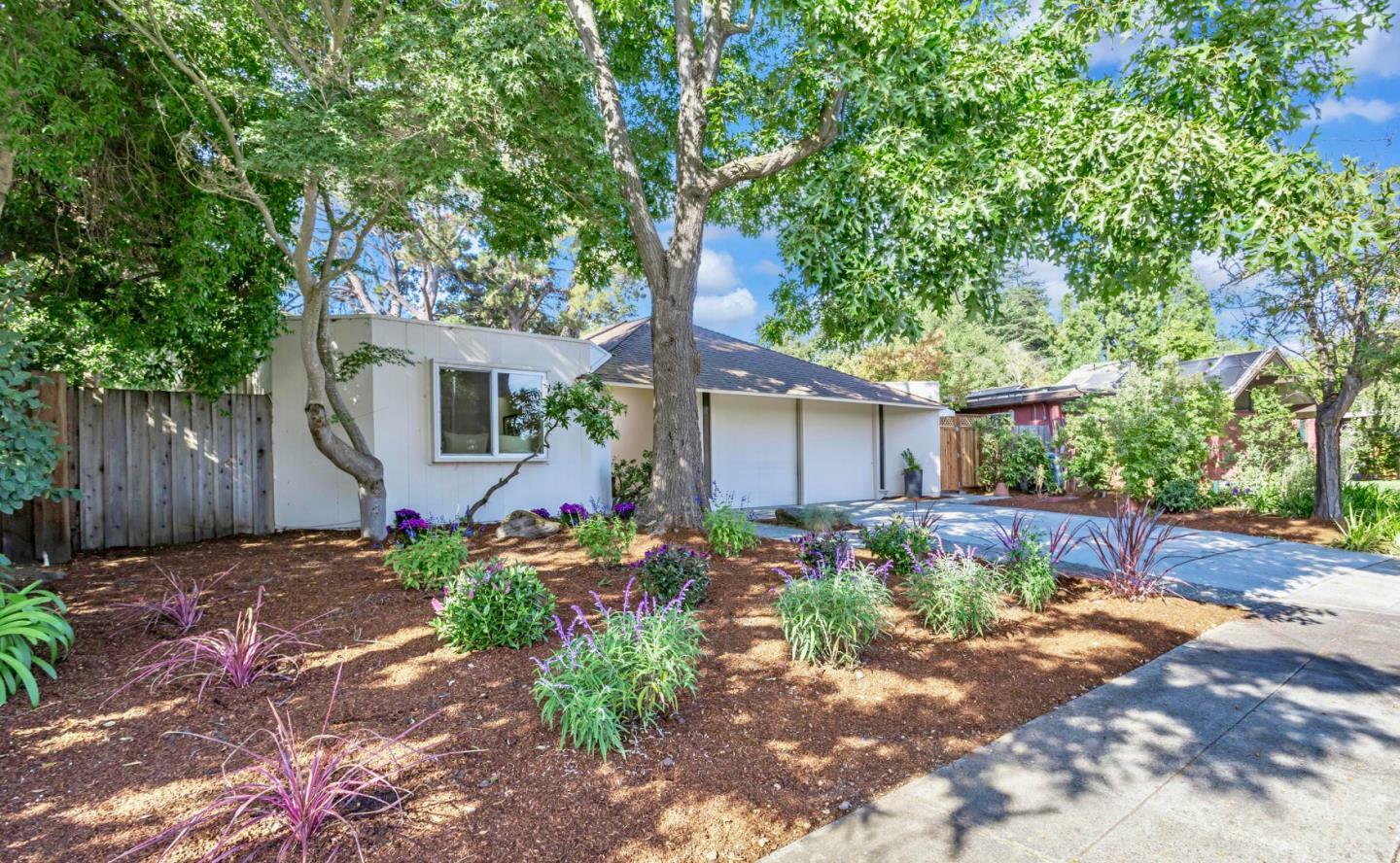 Property Photo:  961 Eichler Drive  CA 94040 