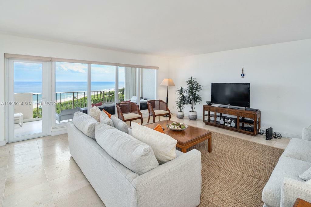 Property Photo:  4001 N Ocean Blvd 1506  FL 33431 