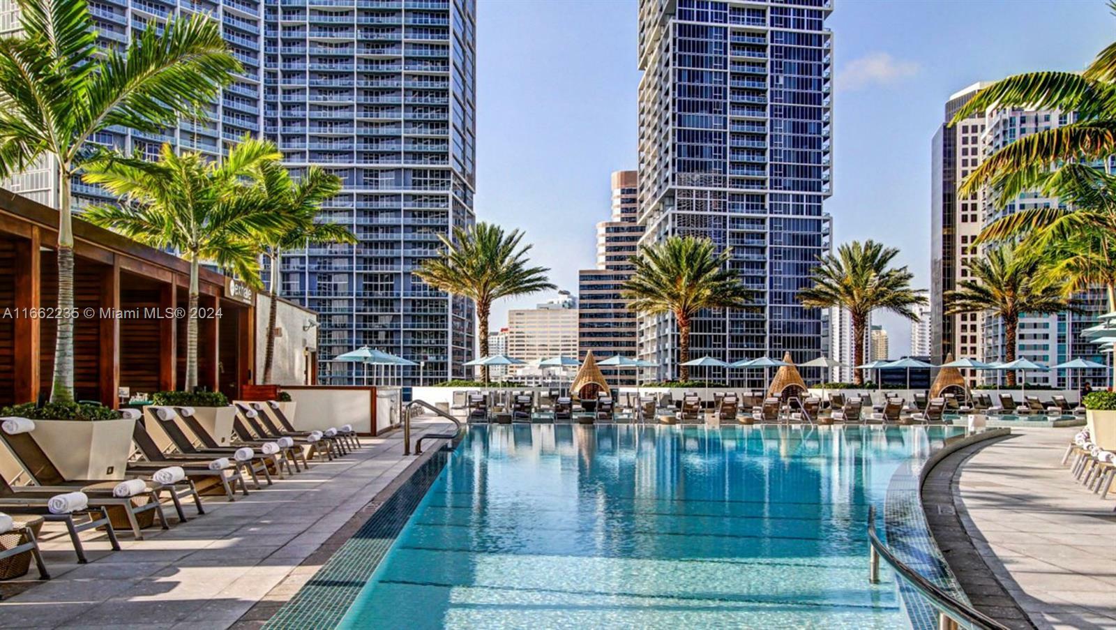 Property Photo:  200 Biscayne Boulevard Way 4911  FL 33131 