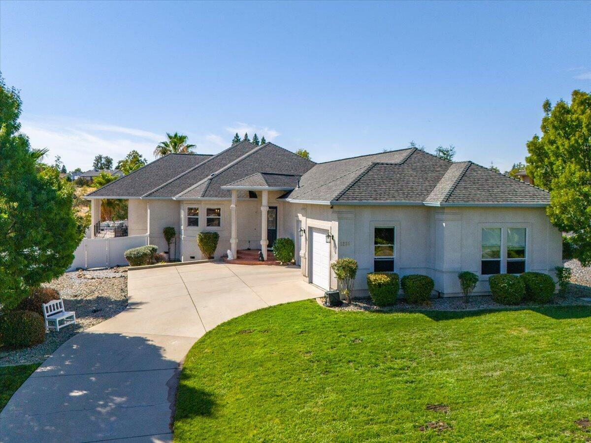 Property Photo:  1235 Chandon Court  CA 96003 