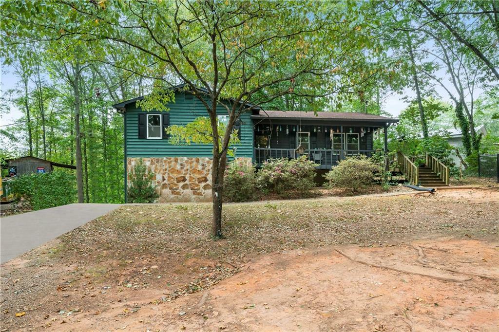 Property Photo:  983 Hickory Road  GA 30115 