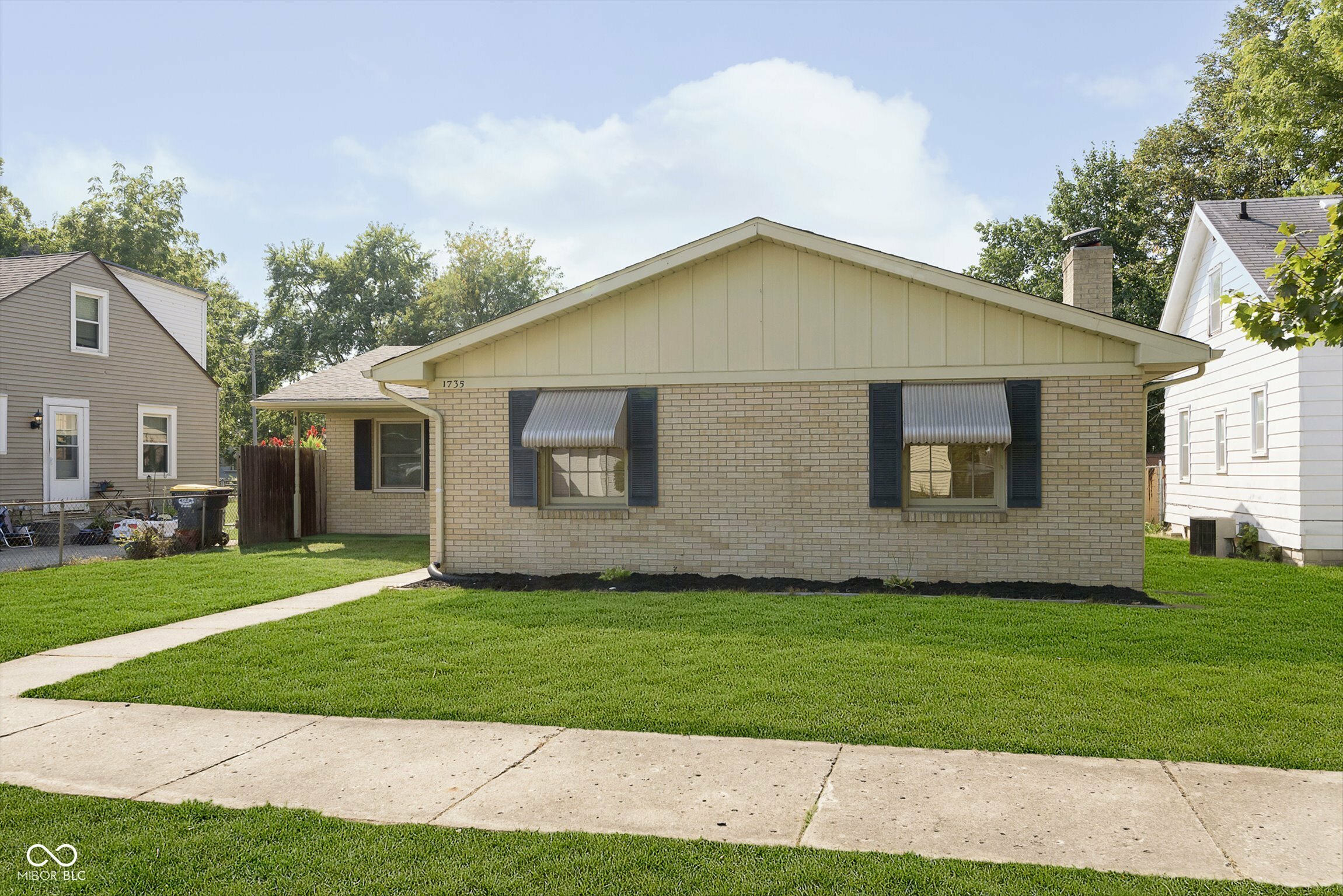 Property Photo:  1735 Poplar Street  IN 46012 