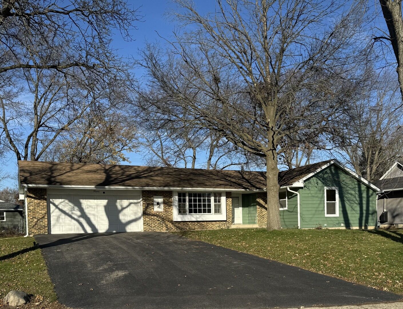 Property Photo: 9 Pickford Road IL 60538