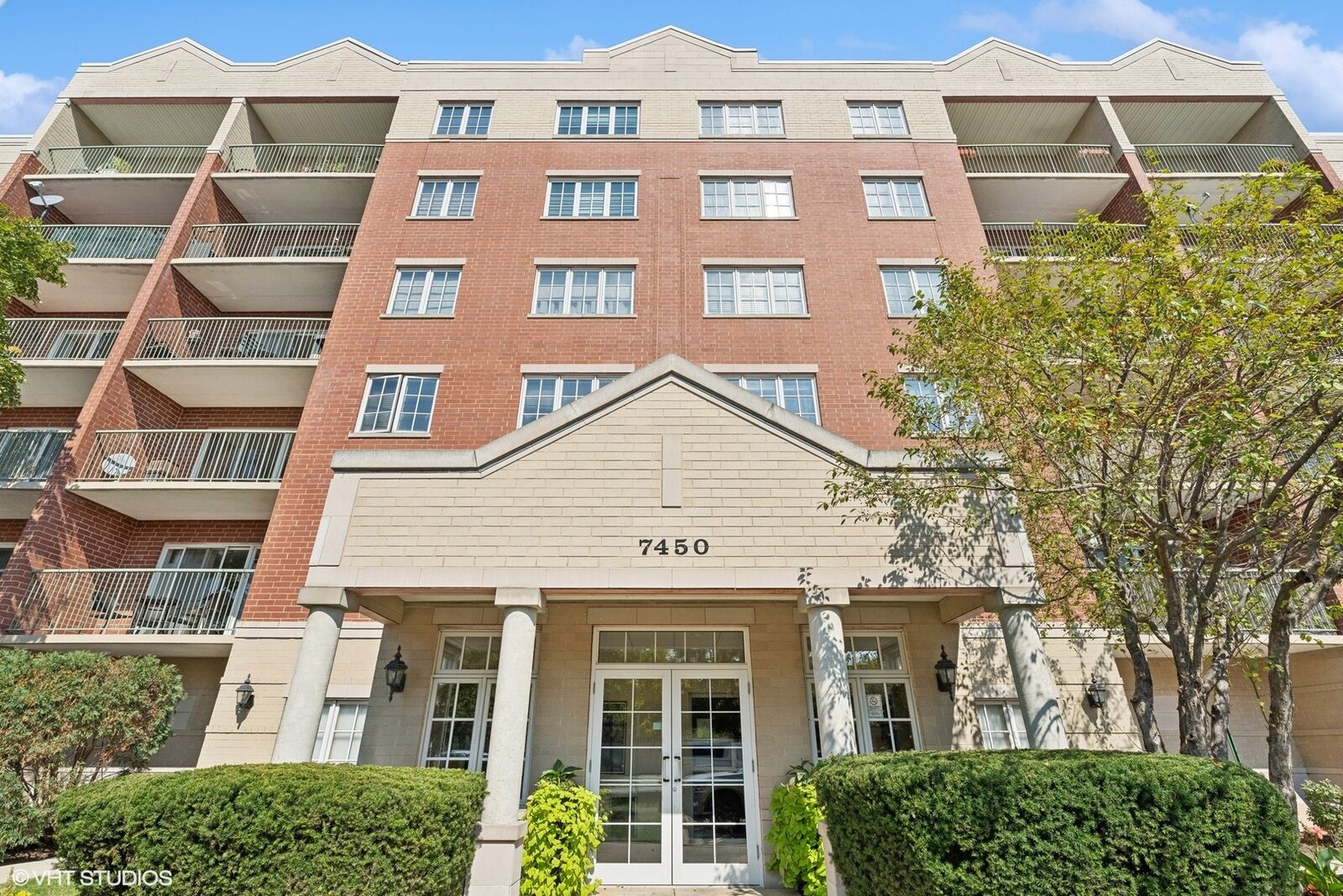 Property Photo:  7450 Lincoln Avenue 409  IL 60076 