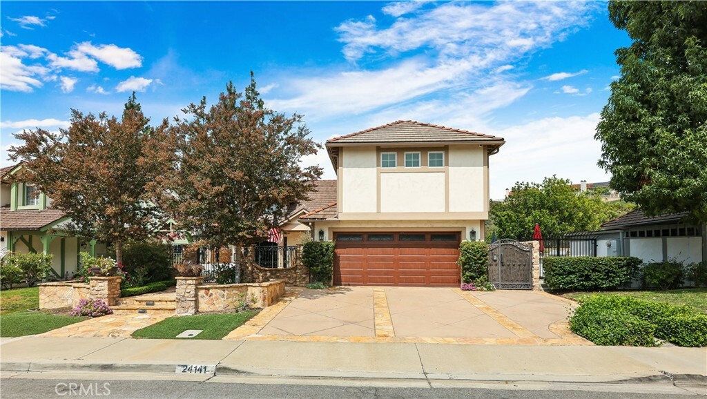 Property Photo:  24141 Oleander Way  CA 92677 