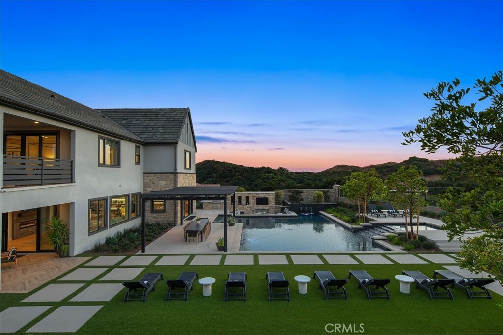 Property Photo:  18295 Saddle Crest  CA 92676 