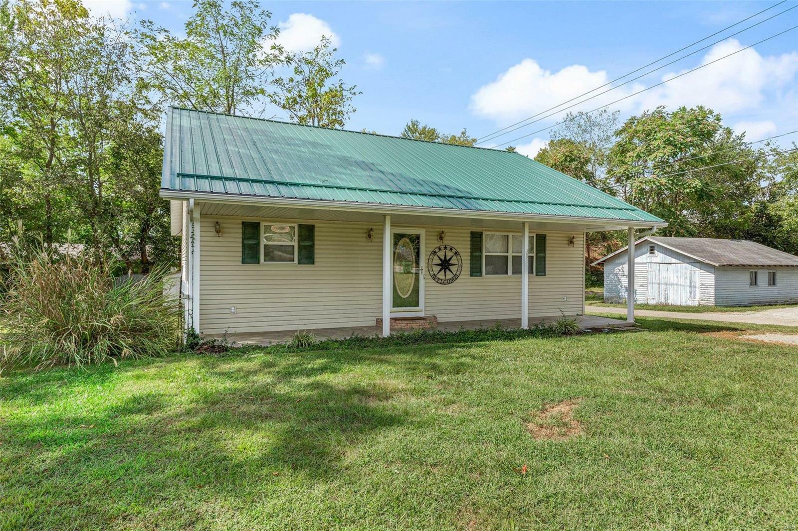 Property Photo:  302 Spruce Street  MO 63645 