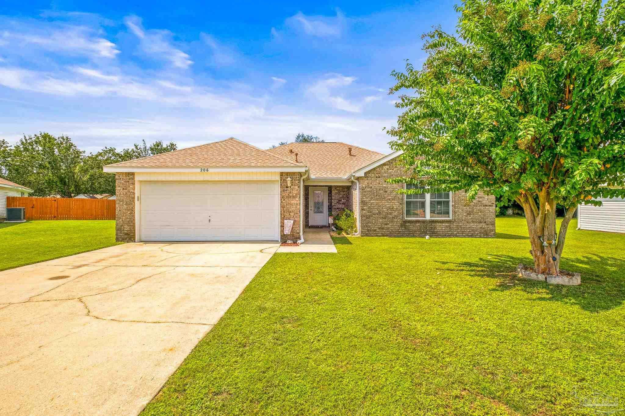 Property Photo:  206 Darrah Cir  FL 32526 