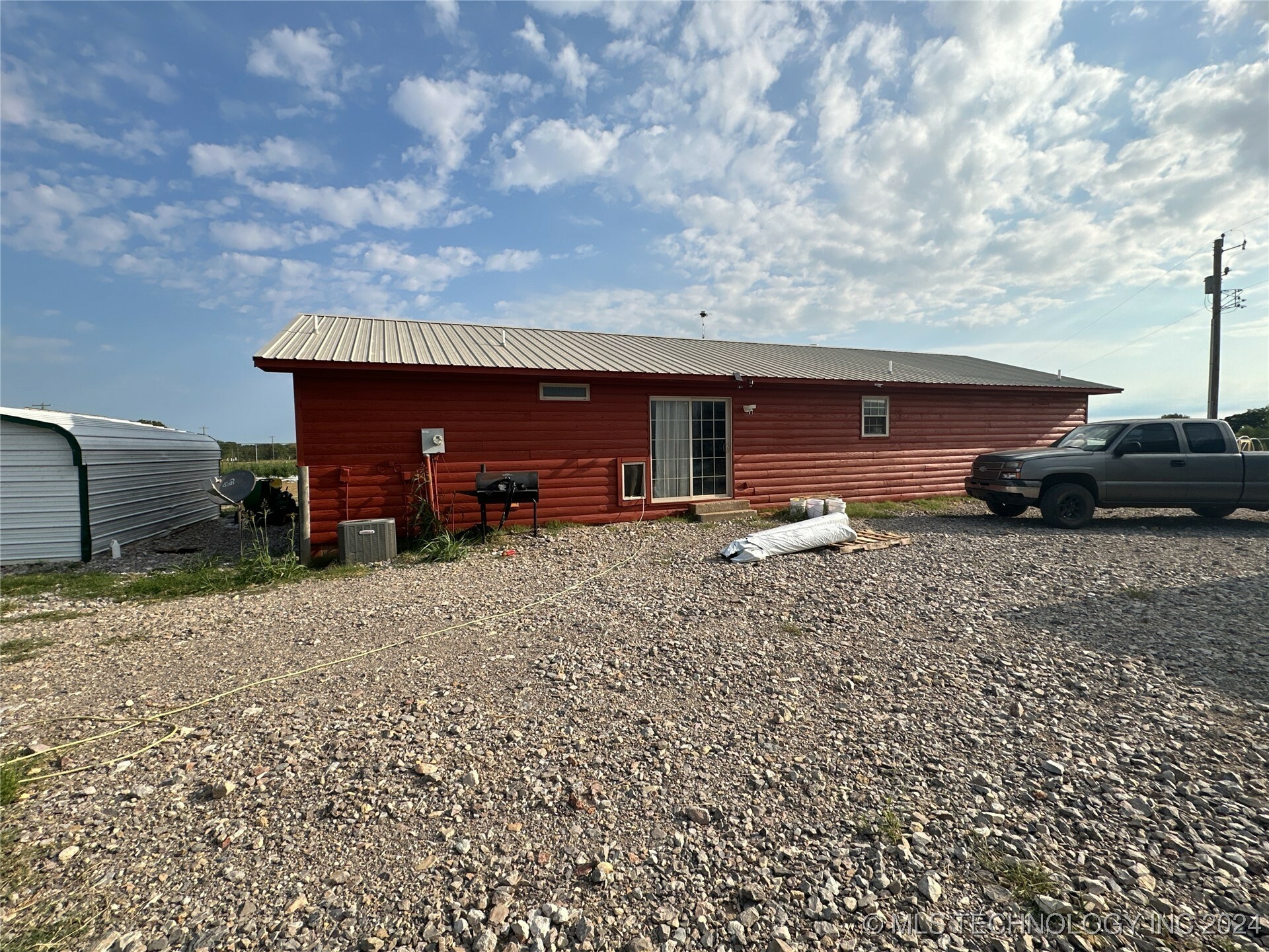 Property Photo:  24148 E County Road 1670  OK 73433 