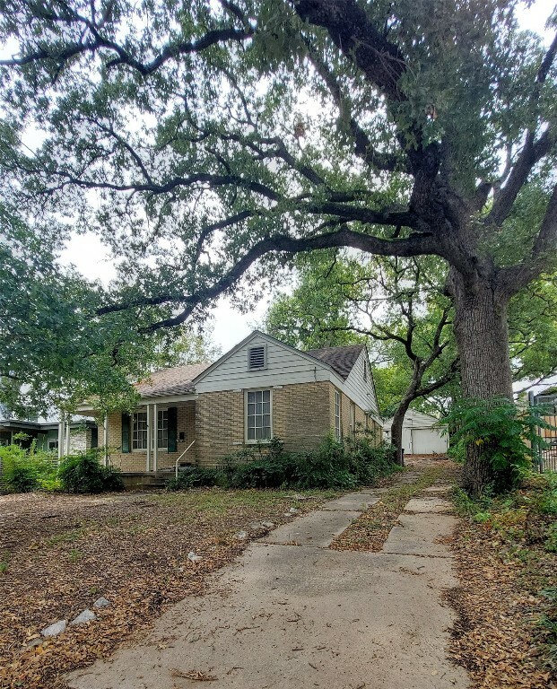 Property Photo:  1905 Forest Trail  TX 78703 