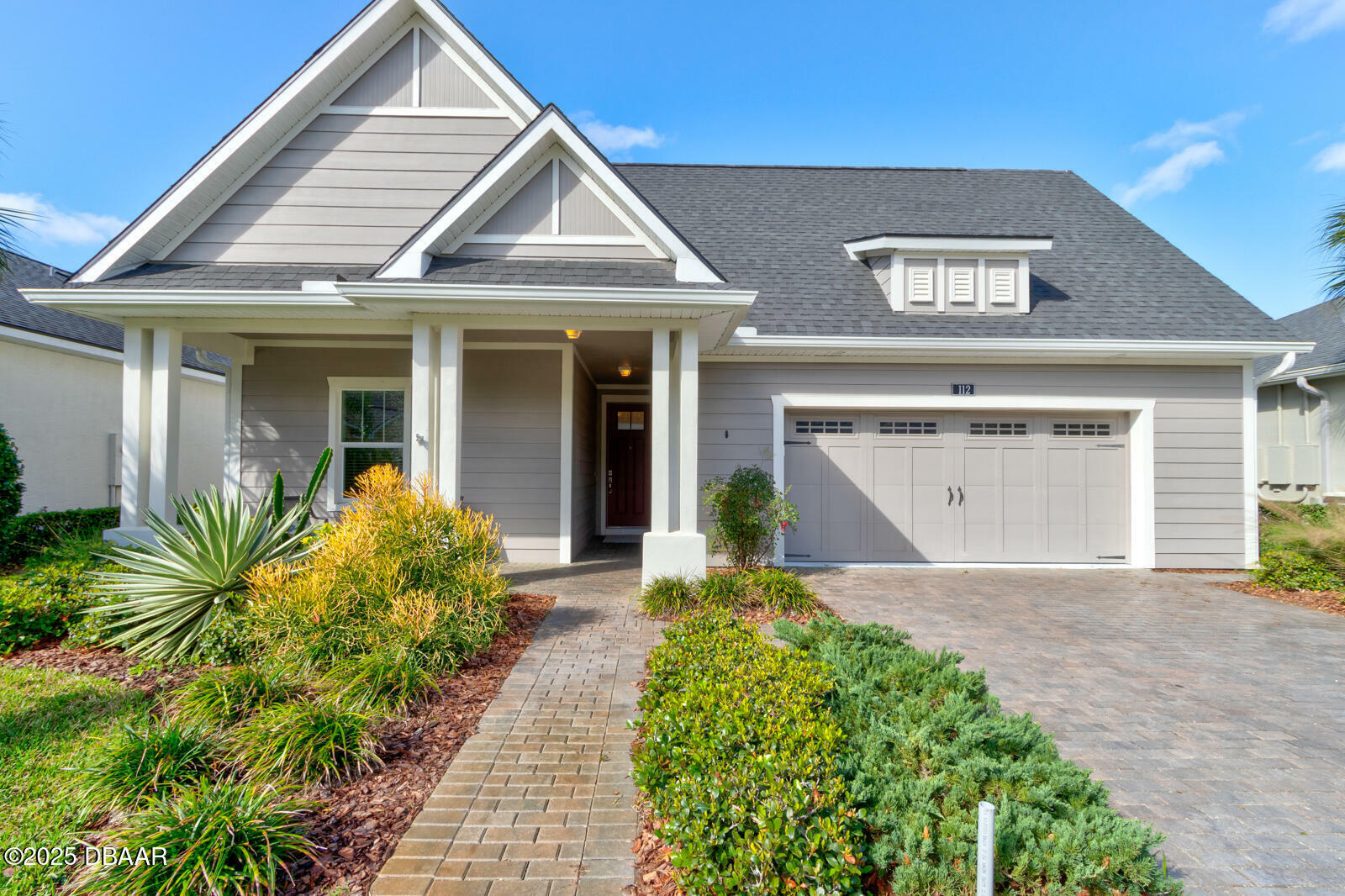 Property Photo: 112 Chelsea Place Avenue FL 32174