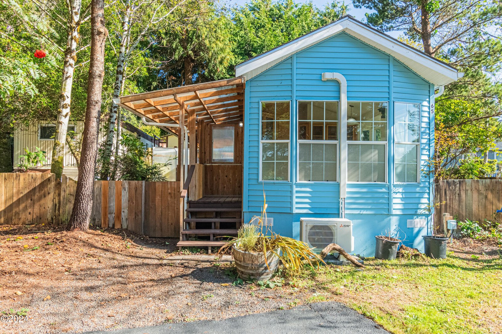 Property Photo:  4875 N Hwy 101 65  OR 97341 