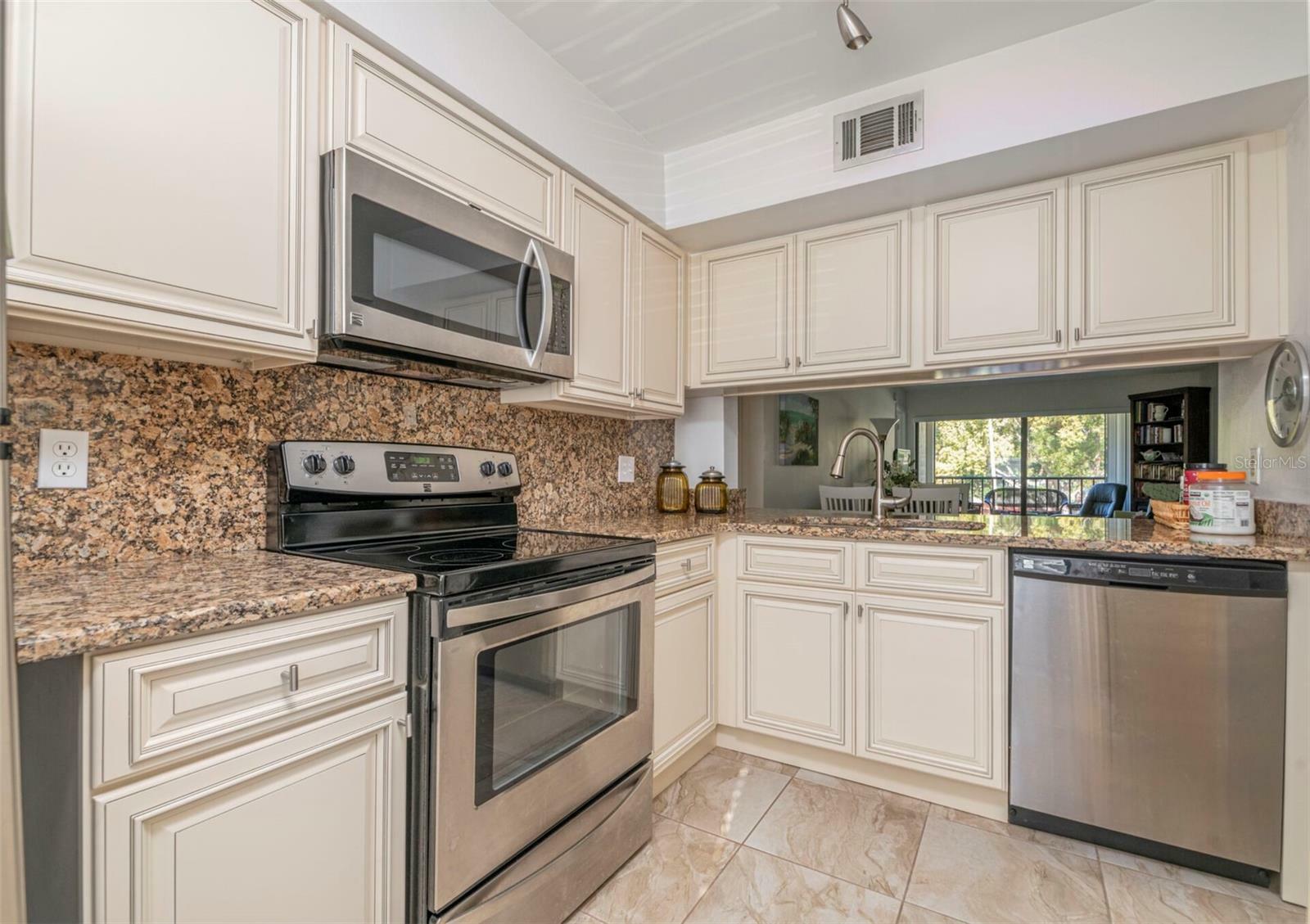 Property Photo:  3210 Candle Ridge Drive 203  FL 32822 