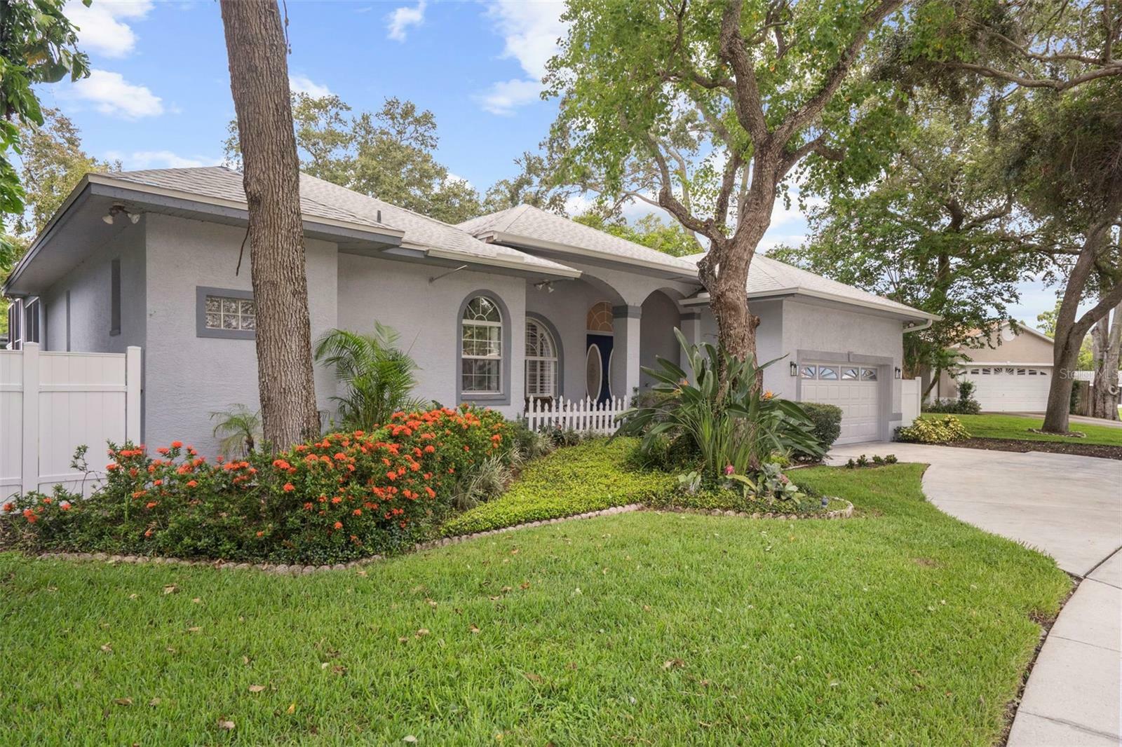 Property Photo:  10576 Shady Oak Lane  FL 33777 