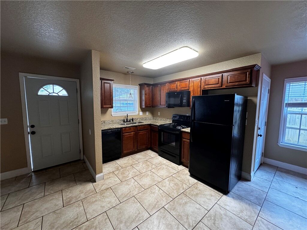 Property Photo:  1521 N Dawn Drive  AR 72703 