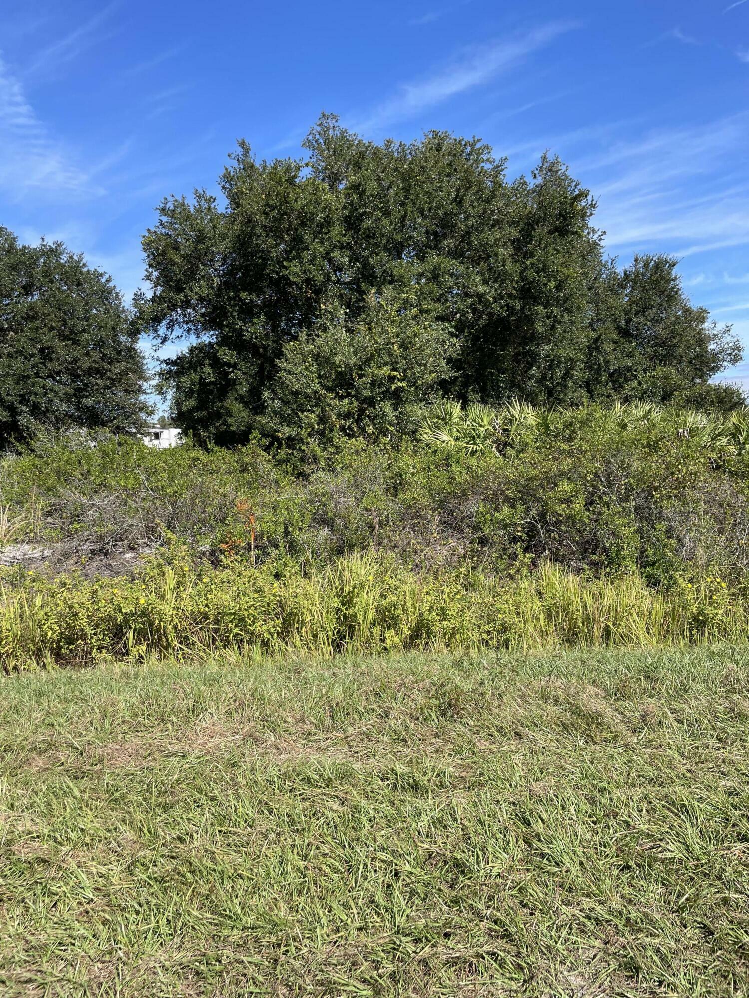 Property Photo:  18467 NW 300th Street  FL 34972 