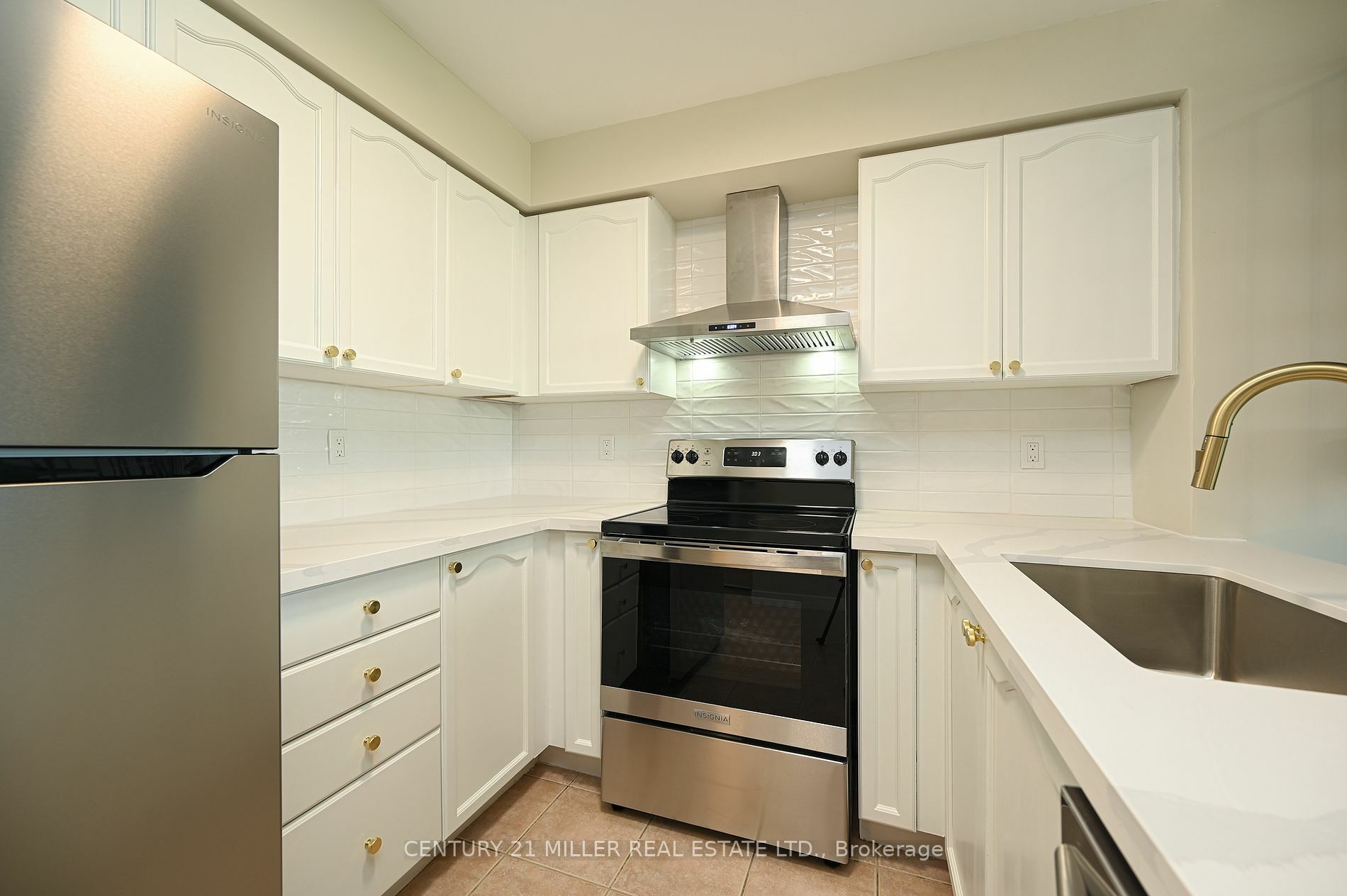 Property Photo:  2545 Erin Centre Blvd 1703  ON L5M 6Z9 