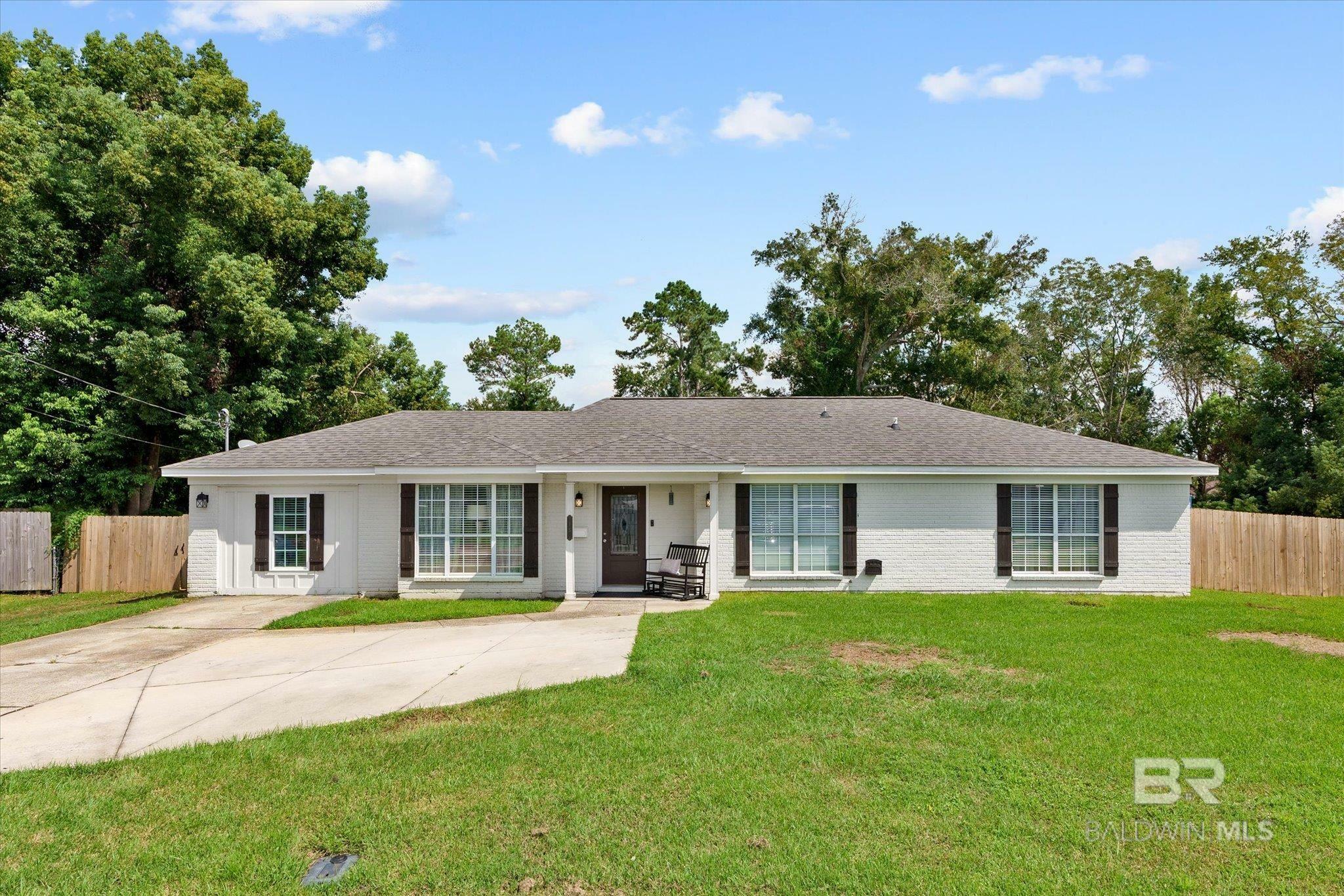 15 Magnolia Circle  Foley AL 36535 photo