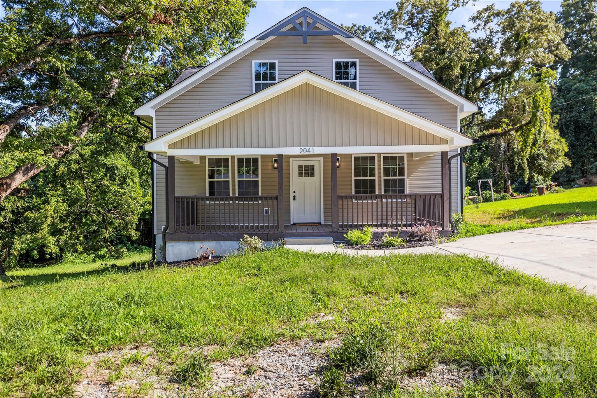 Property Photo:  2041 Simmons Street  NC 28052 