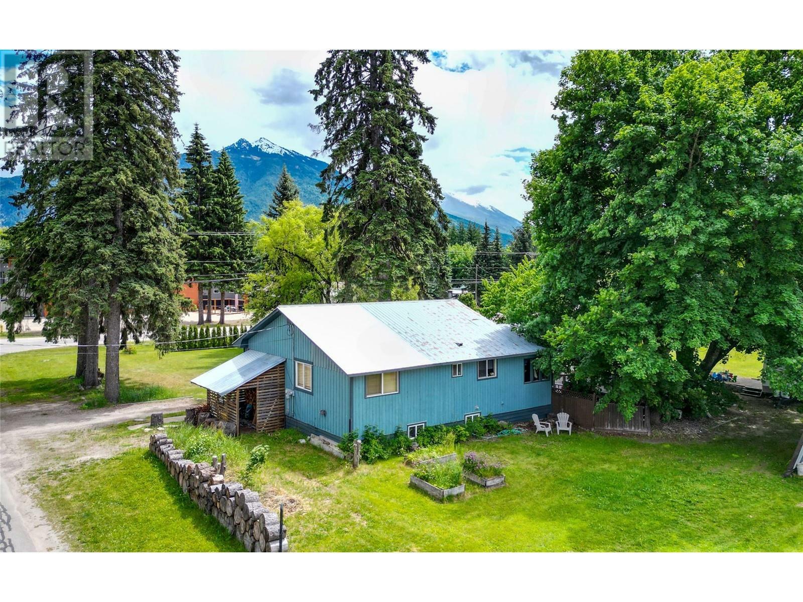 Property Photo:  1765 Nixon Road  BC V0E 3K0 