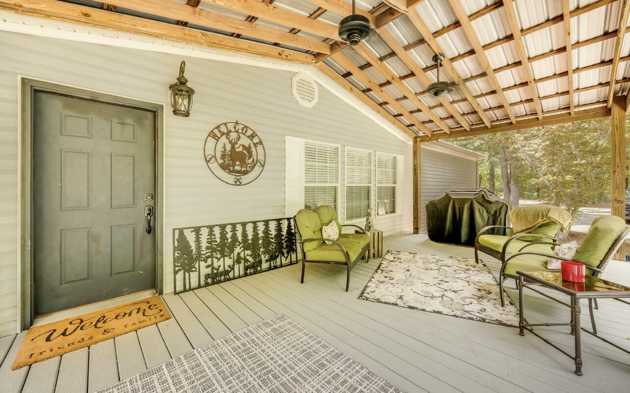 Property Photo:  3968 Bambi Road  FL 32539 