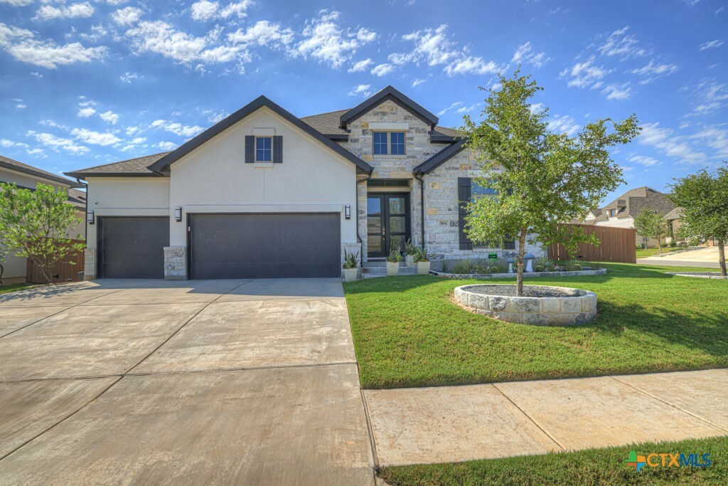 Property Photo:  504 Teakmill Trail  TX 78666 