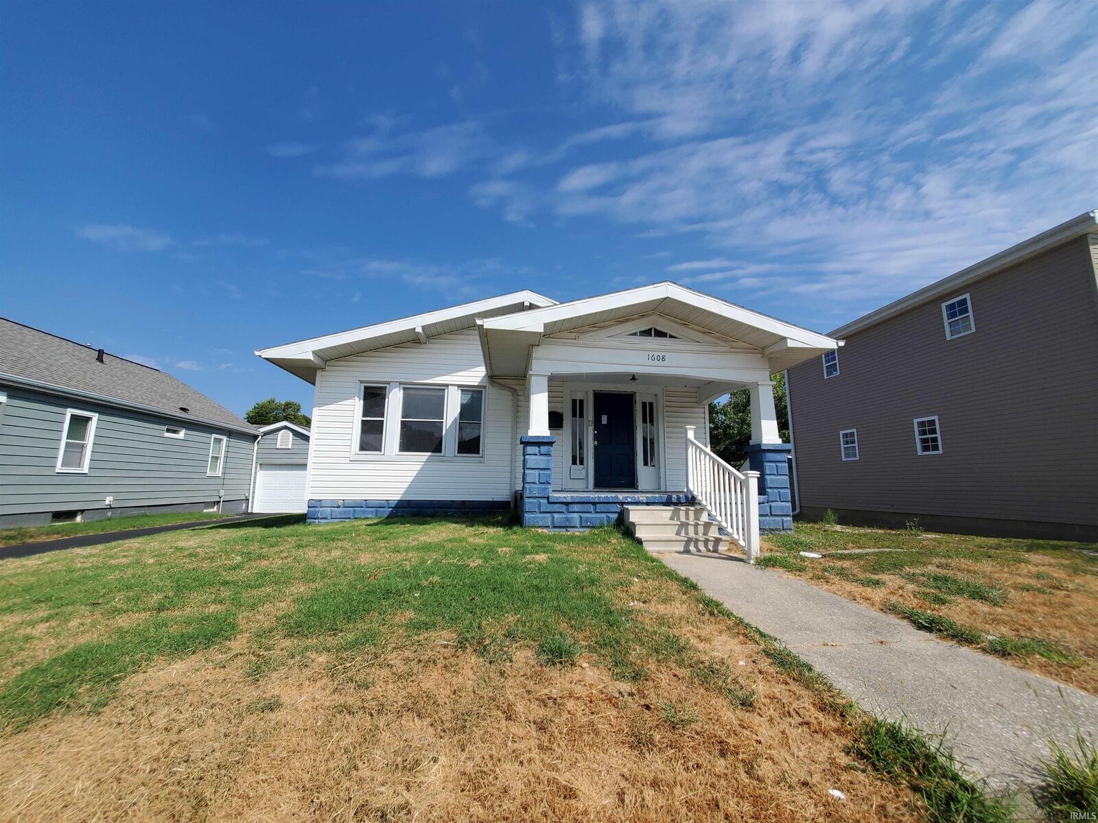Property Photo: 1608 Grand Avenue IN 47501