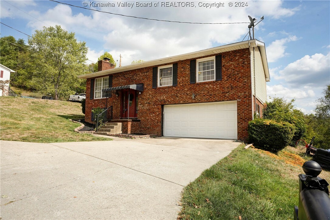 Property Photo:  5240 Linda Vista Drive  WV 25313 