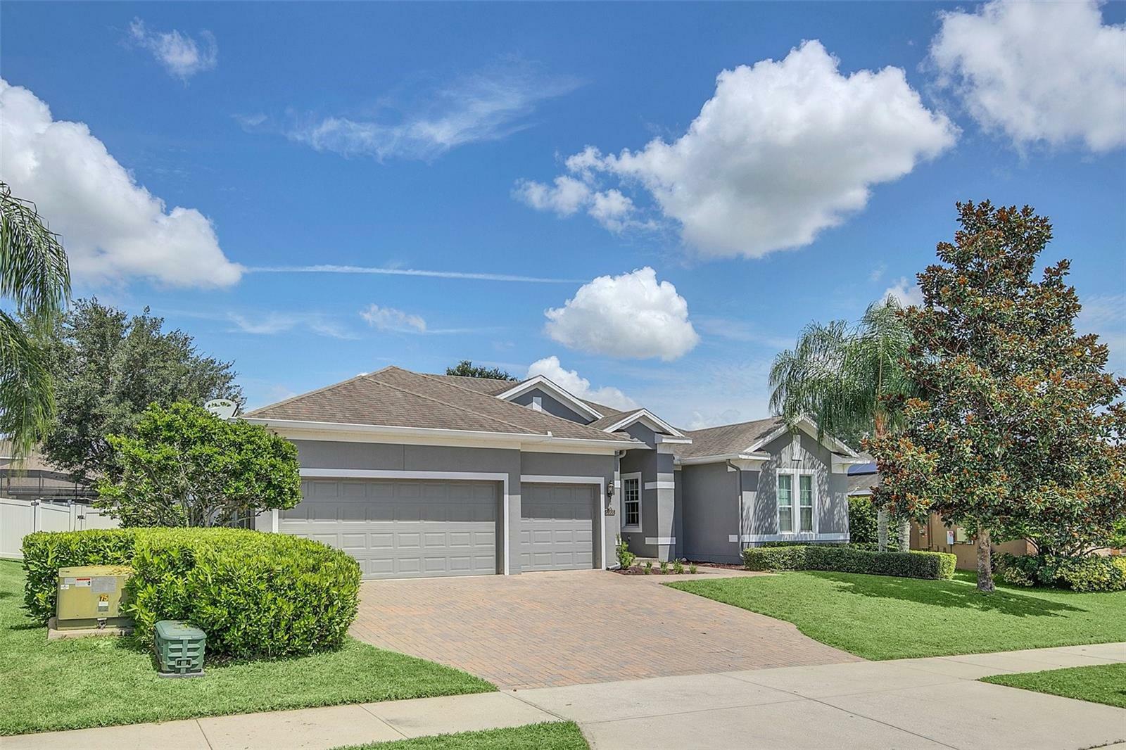 Property Photo:  3066 Santa Marcos Drive  FL 34715 