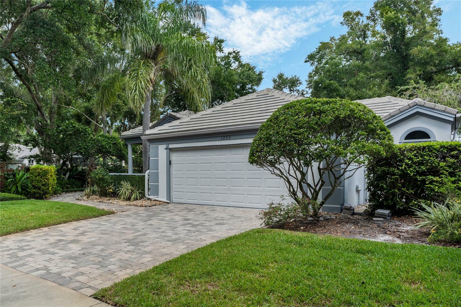 Property Photo:  1250 E Langley Court  FL 32746 