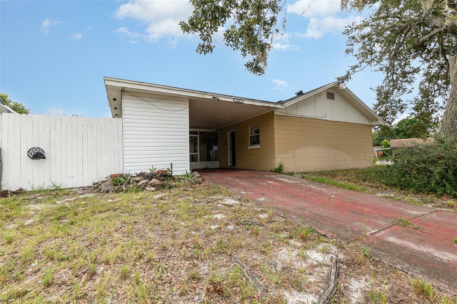 Property Photo:  503 Holt Circle  FL 33880 