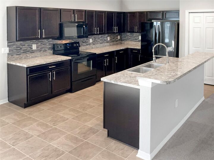 Property Photo:  7406 Indigo Oasis Court  FL 33534