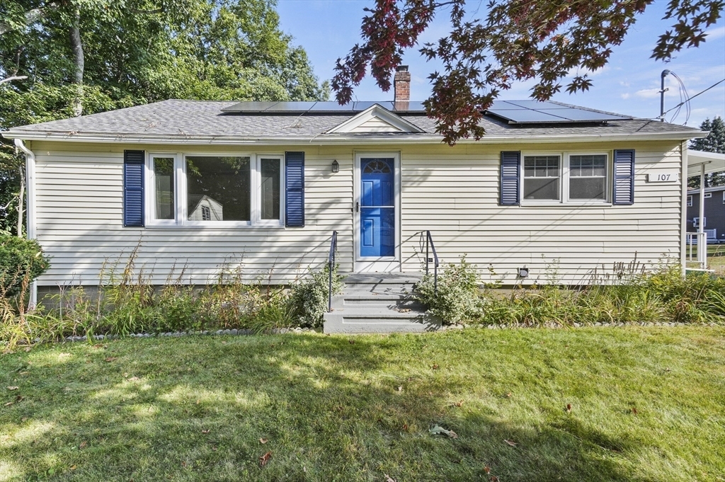 Property Photo:  107 York Ave  MA 01420 