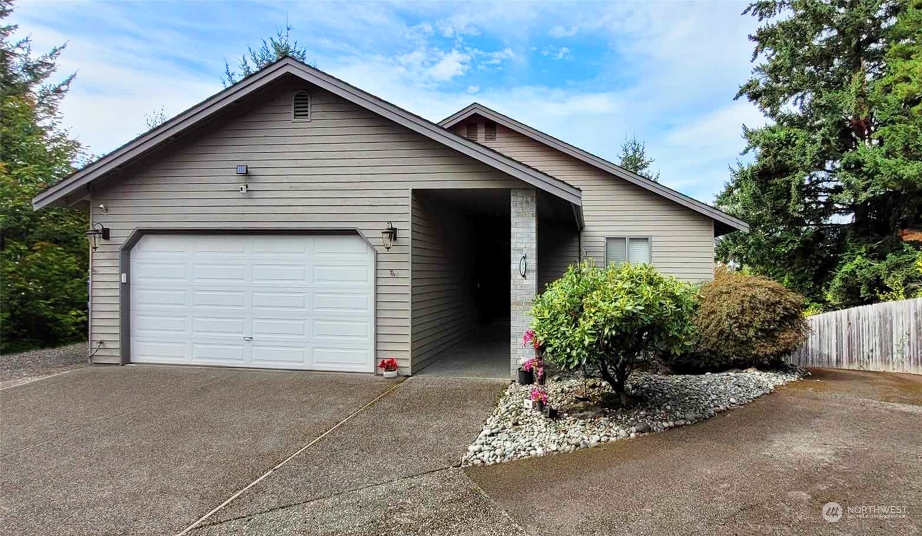 Property Photo:  3931 Harbel Drive NE  WA 98310 