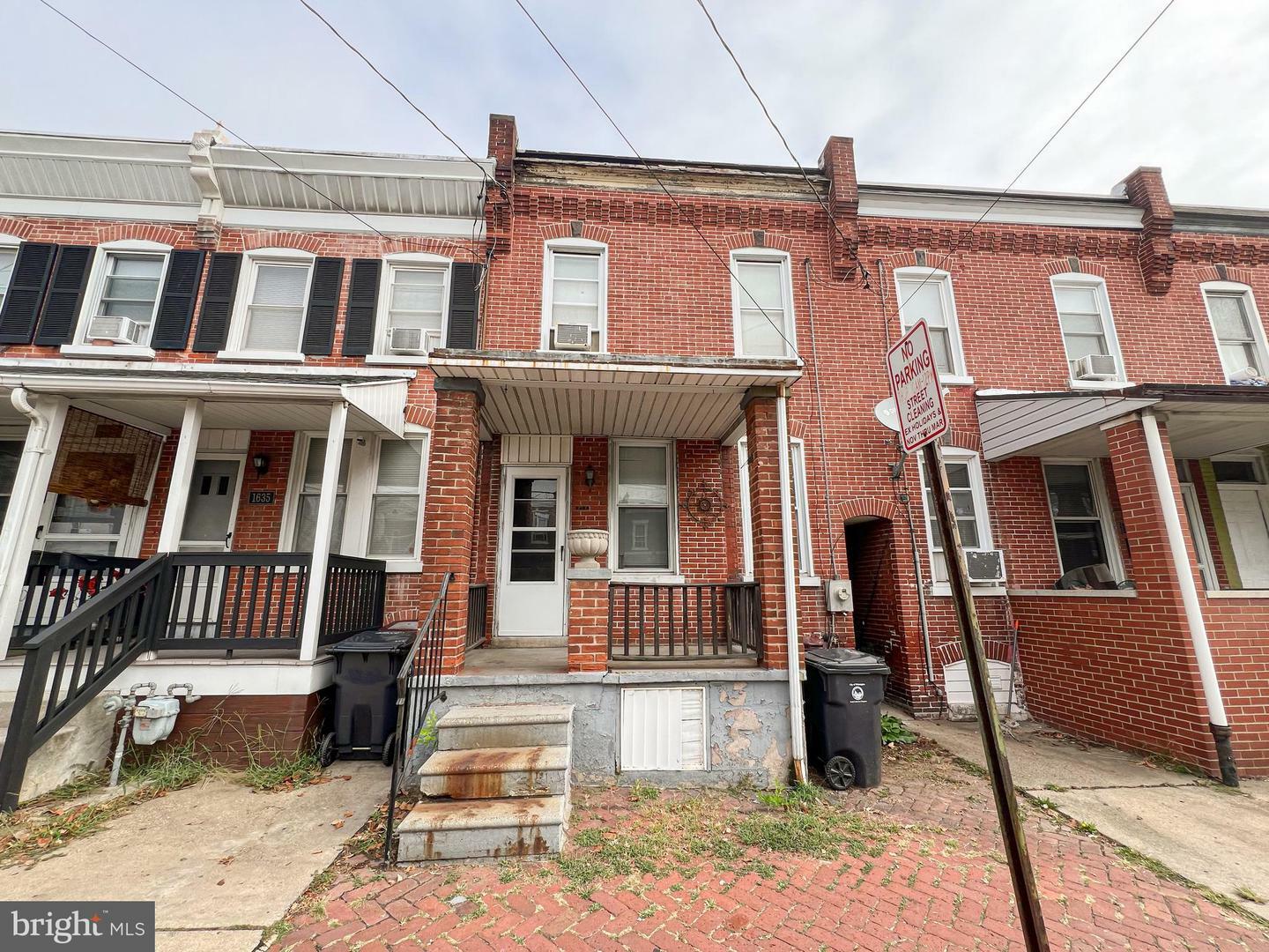 Property Photo: 1633 Lancaster Avenue DE 19805