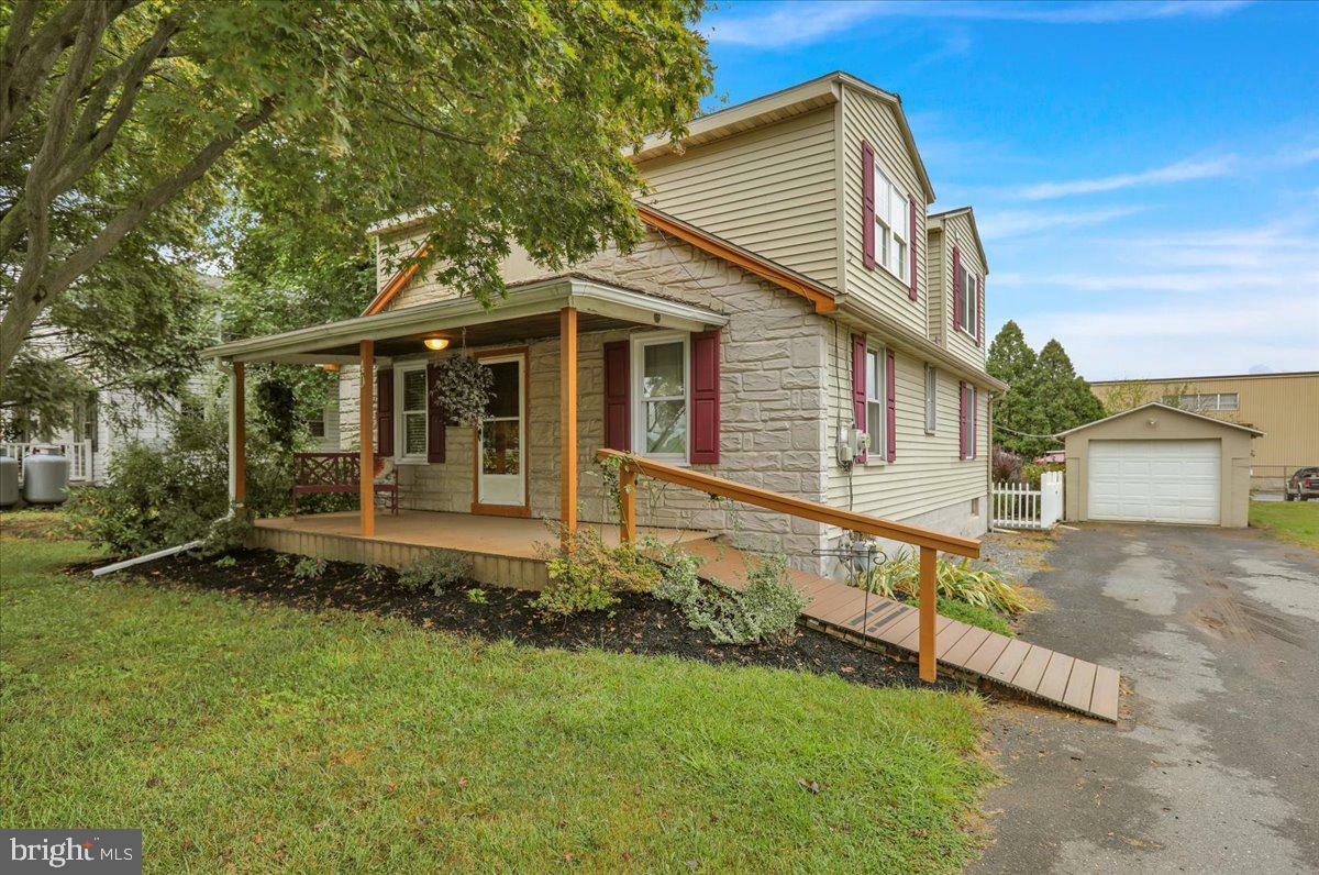 Property Photo:  40 E Main Street  PA 17540 