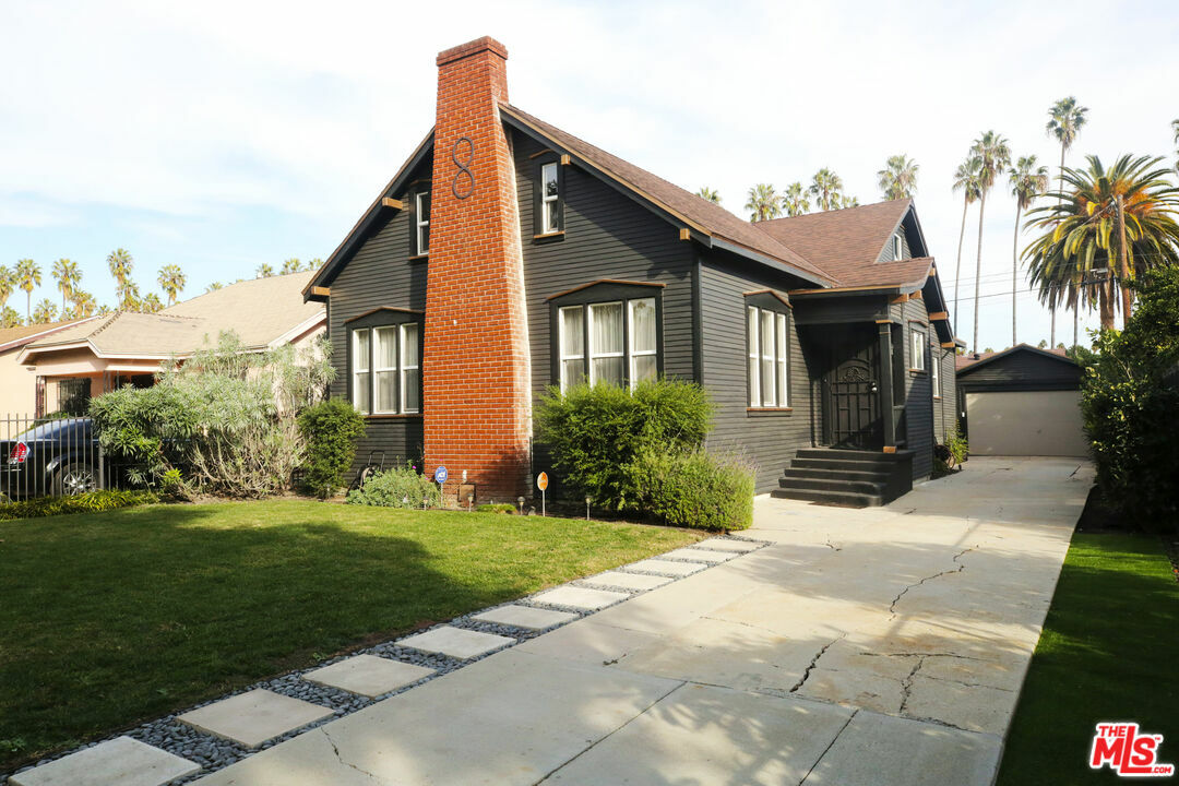 Property Photo:  5108   7th Ave  CA 90043 