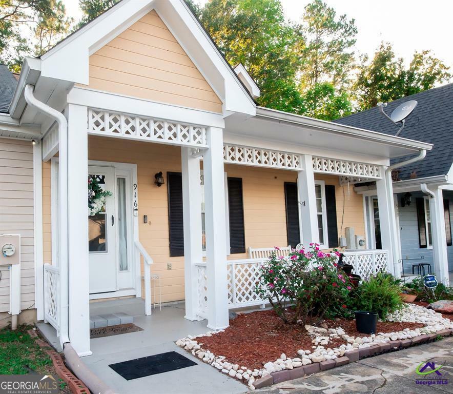 Property Photo: 916 Ridge Crest Court GA 31204