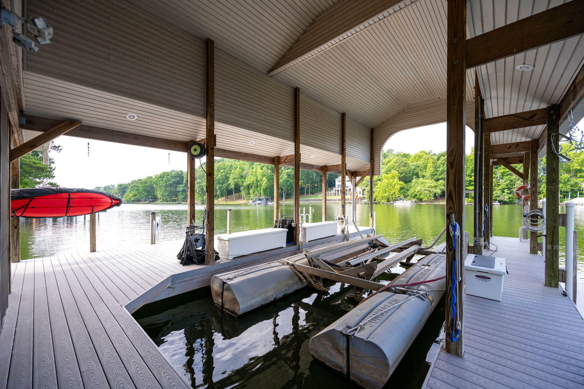 Property Photo: 2106 Wisteria Drive TN 37343