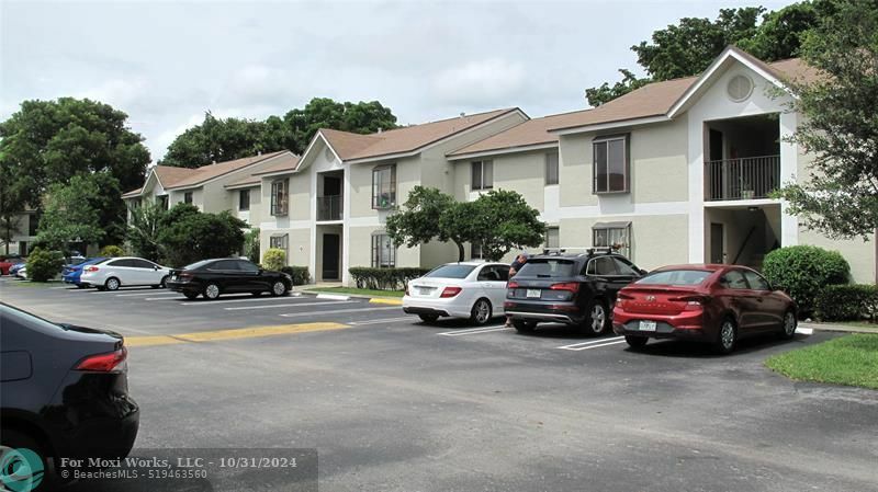 Property Photo:  714 Gardens Dr 205  FL 33069 