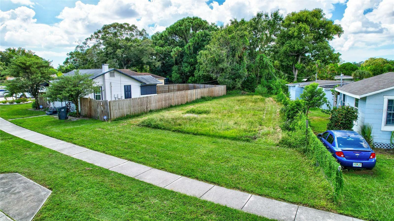 Property Photo:  Crissman Drive N  FL 33714 