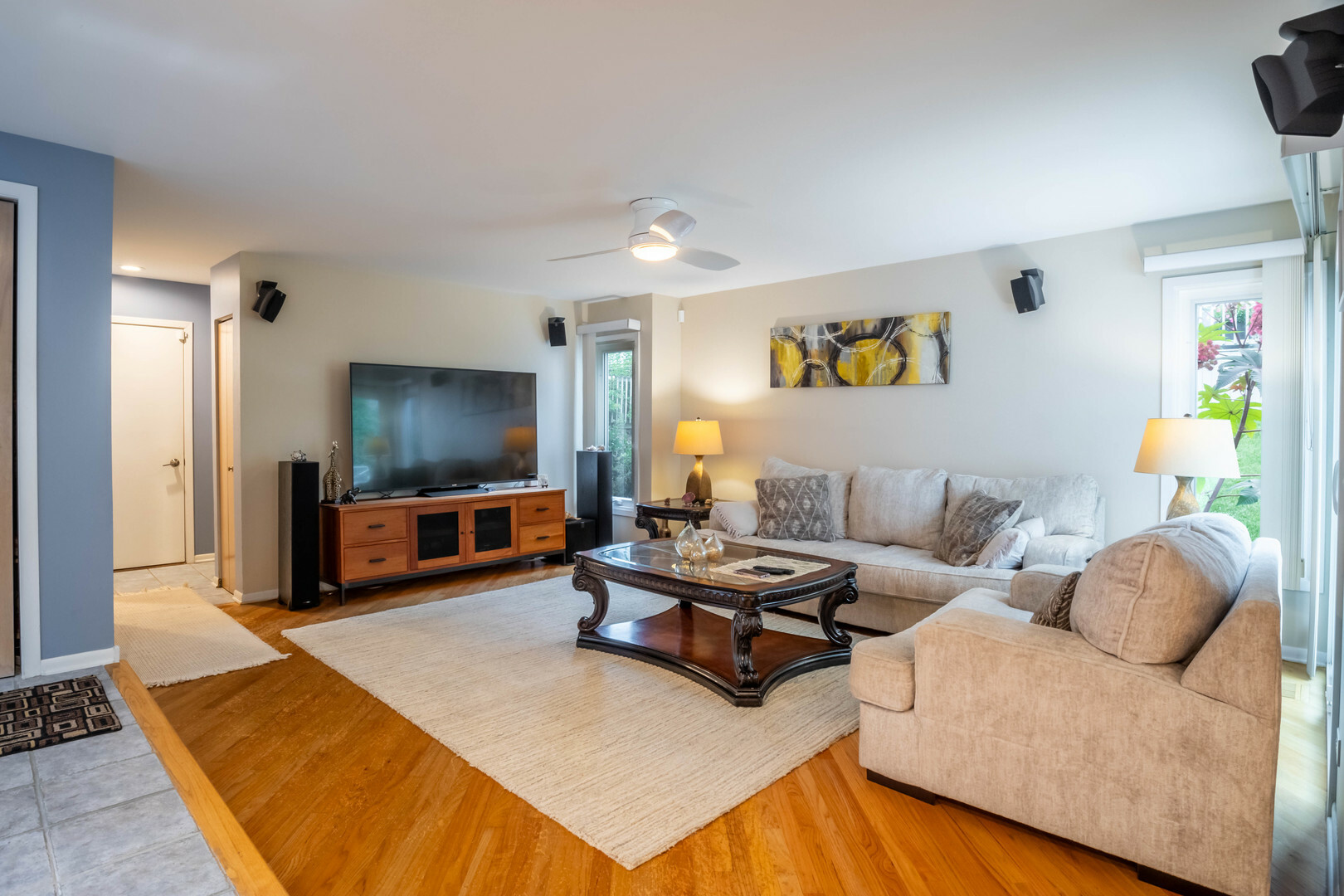 Property Photo:  417 Lake Shore Boulevard  IL 60084 