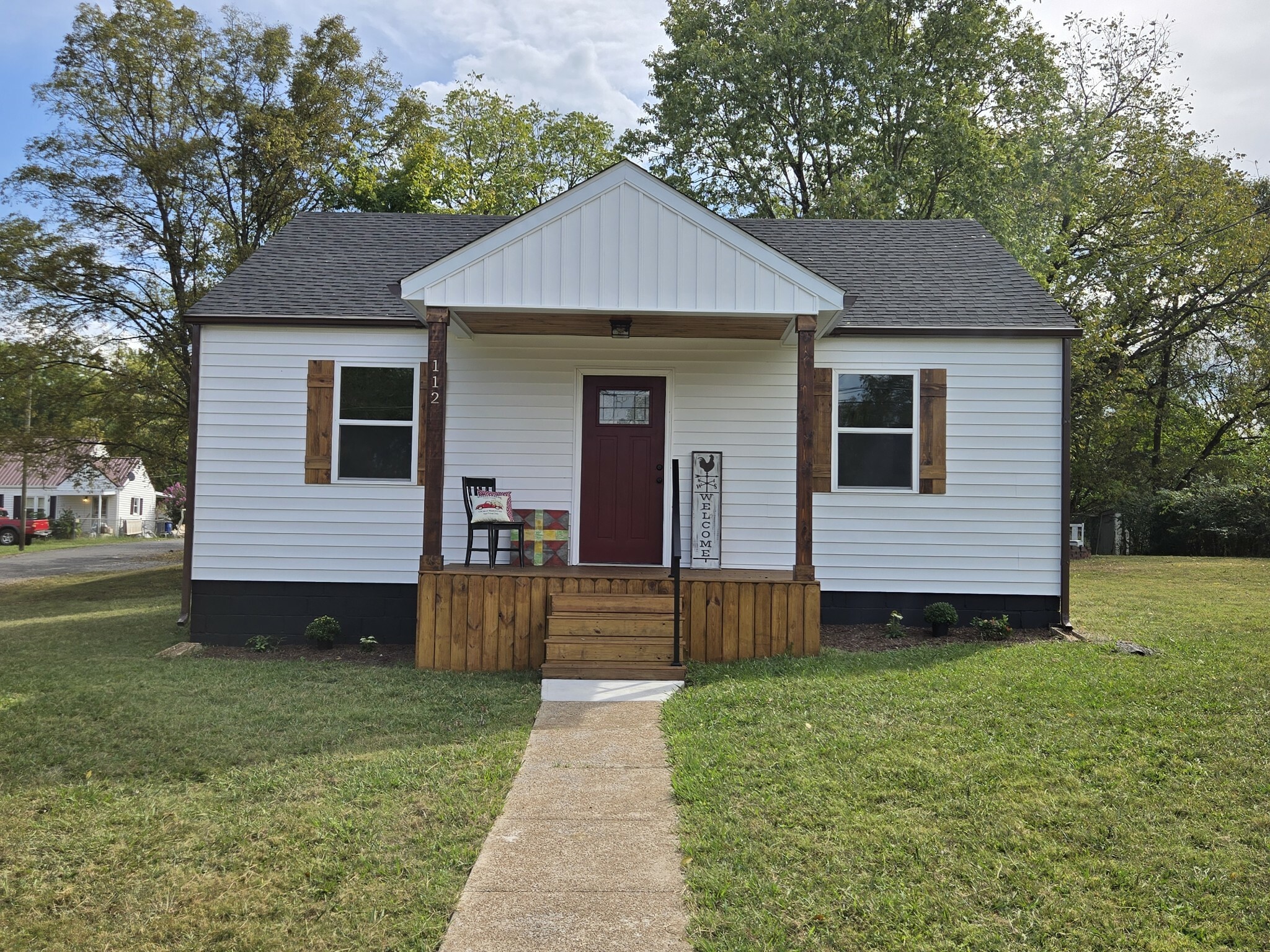 Property Photo:  112 Kingwood Ave  TN 37160 