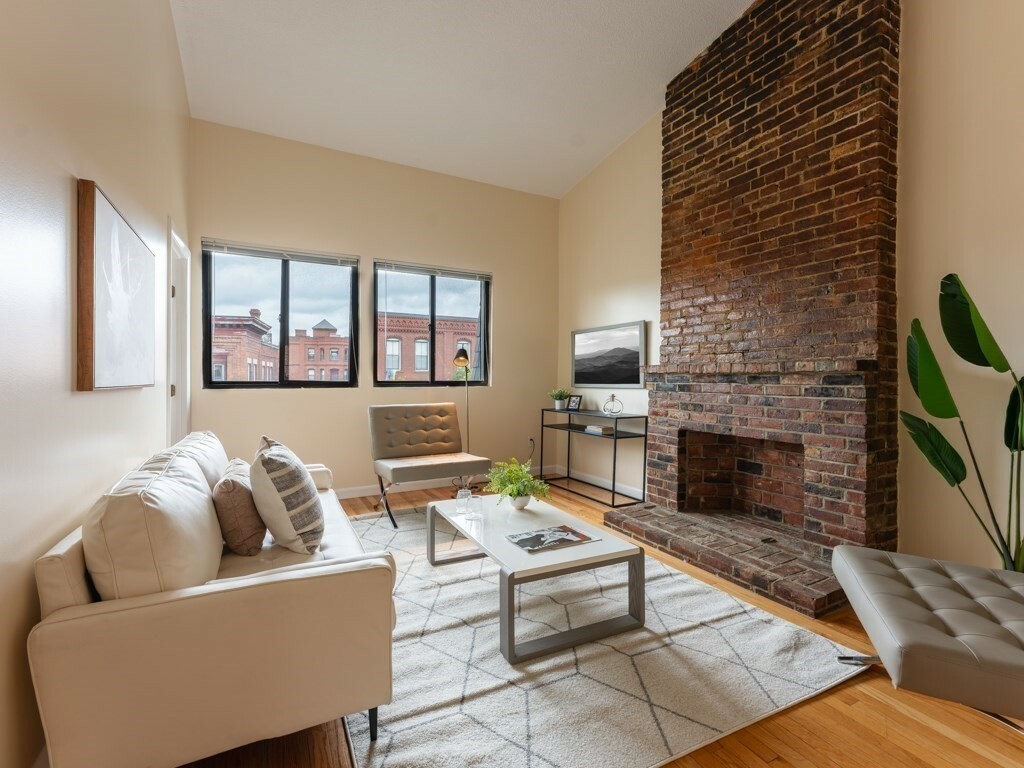 Property Photo:  231 Washington St 4  MA 02445 