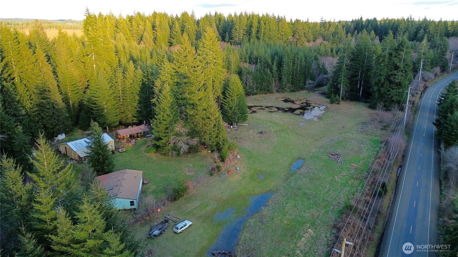 Property Photo: 3190 E Hoquiam Road WA 98550