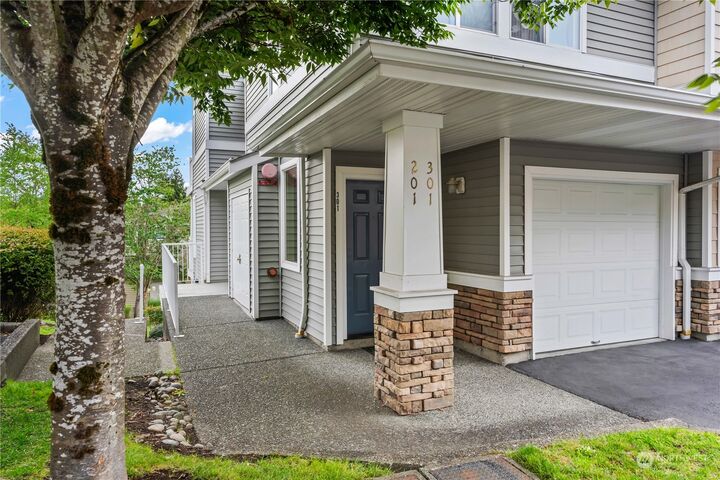 22106  41st Place S 301  Kent WA 98032 photo