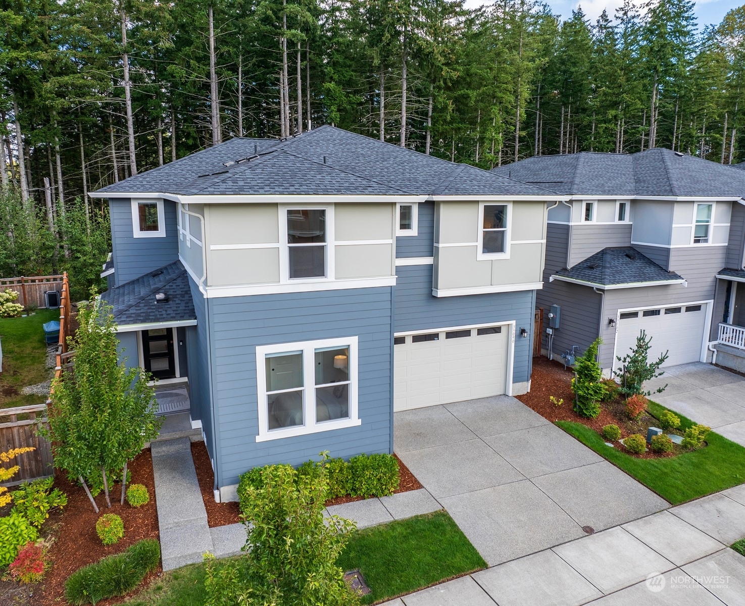 Property Photo:  33090 SE Stevens Street  WA 98010 