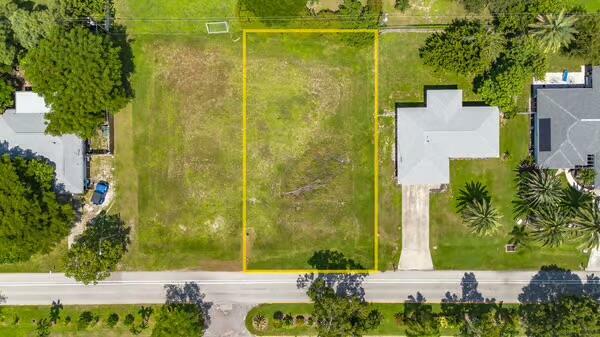 Property Photo:  157 Kamal Parkway  FL 33904 