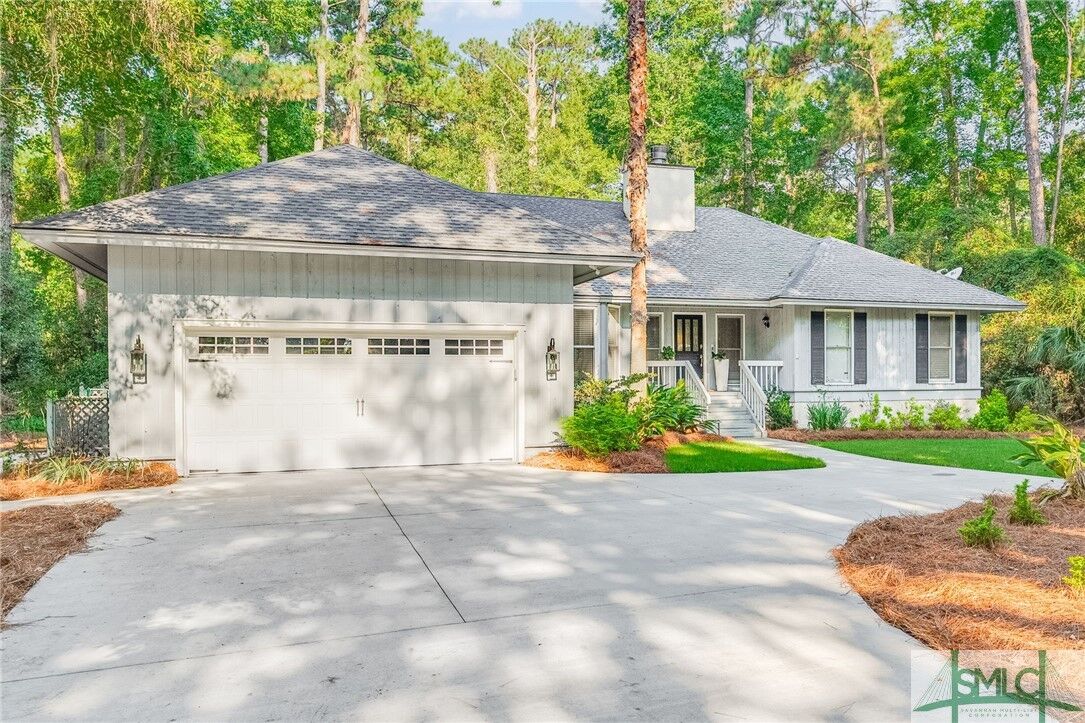 Property Photo:  2 Old Hickory Lane  GA 31411 